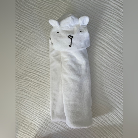 Baby Gap Organic Cotton Hooded Towel and matching wash cloth - new, never used - Picture 4 of 7